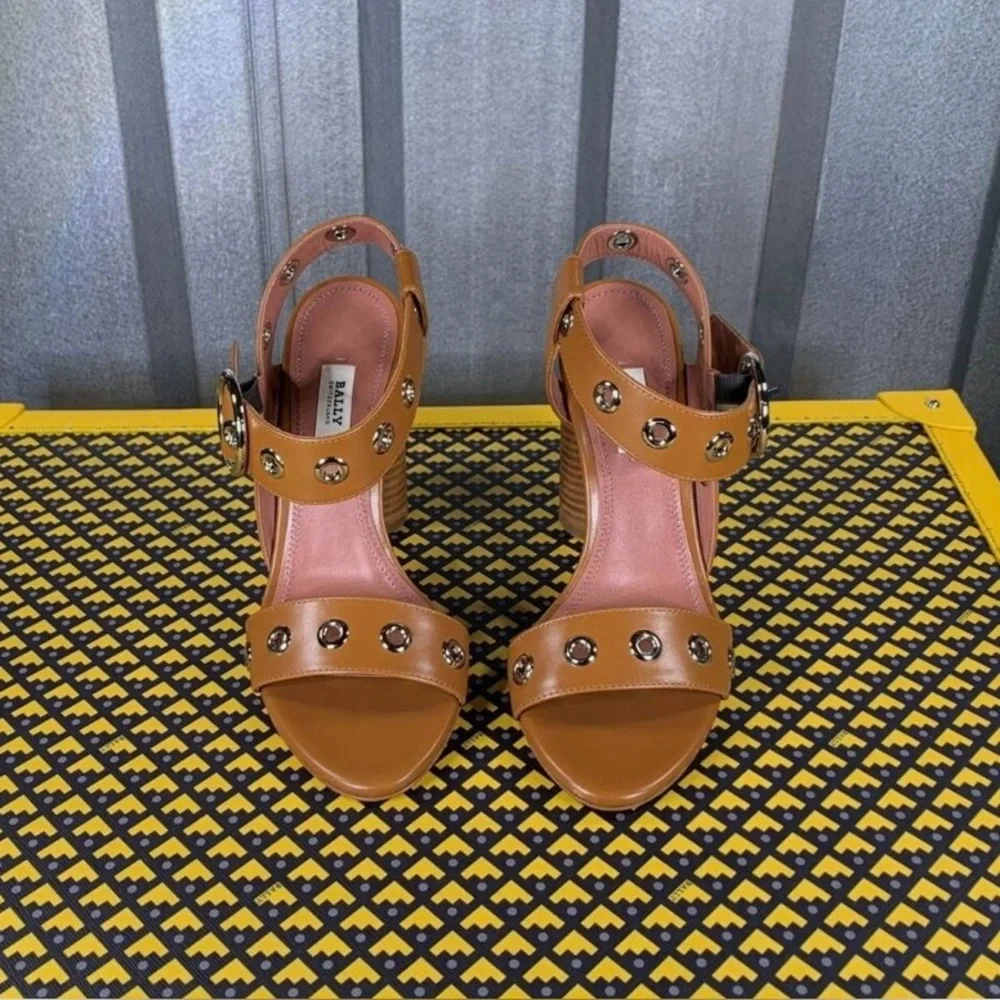 Bally Switzerland Brown High Heel Sandal size 37.5‎